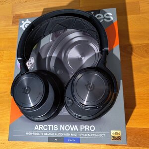 SteelSeries Arctis Nova Pro Over Ear Gaming Headset με σύνδεση USB