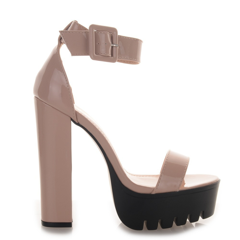 Famous Shoes K Nude Skroutz Gr