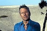 Amos Oz