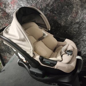 Inglesina Darwin Recline με isofix βάση 360