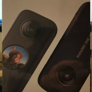 Insta360 One X2 Action Camera 5K Λήψης 360° Υποβρύχια με Οθόνη Αφής 1.33" και Wi-Fi Μαύρη