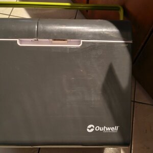 Outwell Φορητό Ψυγείο 35lt 12V / 230V Γκρι