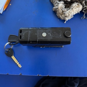 Abus Granit Detecto X Plus 8077 2.0 Κλειδαριά Δισκόφρενου Μοτοσυκλέτας με Συναγερμό & Πείρο 13.5mm Μαύρο Χρώμα 8077A2BK