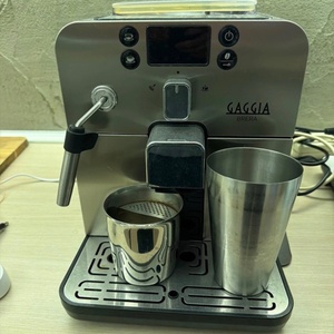 Gaggia Brera Αυτόματη Μηχανή Espresso 1400W Πίεσης 15bar με Μύλο Άλεσης Μαύρη RI9305/11