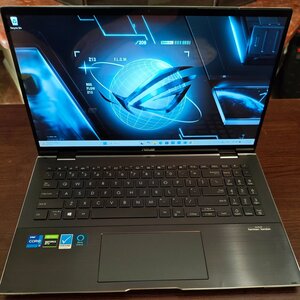 ASUS ZenBook Flip 15 Q528EH 15.6" Touch-Intel Core i7-16GB Memory-NVIDIA GeForce GTX 1650 Max-Q-512GB SSD
