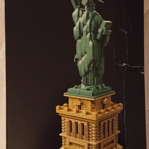 LEGO Creator Statue of Liberty για 16+ Ετών 1685τμχ 21042