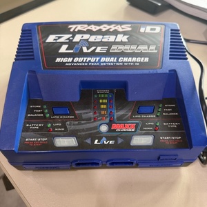 Traxxas EZ-Peak Live Dual 26A 200W NiMH/LiPo Charger Auto iD Φορτιστής για Τηλεκατευθυνόμενο 1τμχ 422973G TRX2973G
