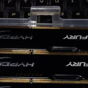 HyperX 8GB DDR3 RAM με 2 Modules (2x4GB) και Ταχύτητα 1866 για Desktop (HX318C10FBK2/8)