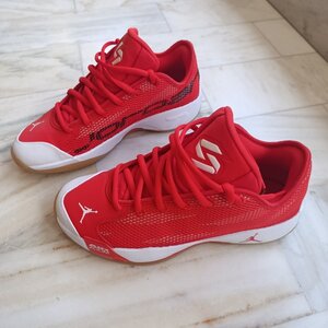 Jordan Luka 77 IF1610-600 Χαμηλά Μπασκετικά Παπούτσια Chile Red / White / Gum Light Brown