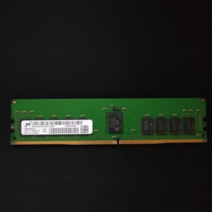 Micron 16GB DDR4 RAM με Ταχύτητα 2666 για Server (MTA18ASF2G72PDZ-2G6E)