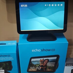 Amazon Echo Show 8 3rd Gen Smart Hub Wi-Fi / Bluetooth / Zigbee / Thread Συμβατό με Alexa & Matter B0BLS3B3QL