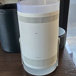Samsung The Freestyle SP-LSP3B SP-LSP3BLAXXH Mini Projector DLP (DMD) Full HD LED Lamp with Wi-Fi and Built-in Speakers White