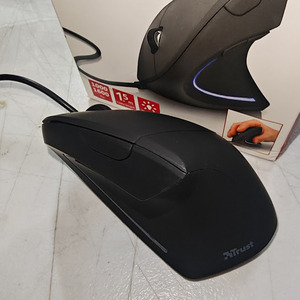Trust Verto Ergonomic Ενσύρματο Vertical Ποντίκι Μαύρο