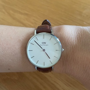 Daniel Wellington Classic St Mawes Γυναικείο Ρολόι 36mm Μπαταρίας με Καφέ Δερμάτινο Λουράκι DW00100035