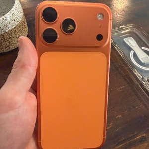 Apple iPhone 17 Pro Max (12/256GB) Cosmic Orange