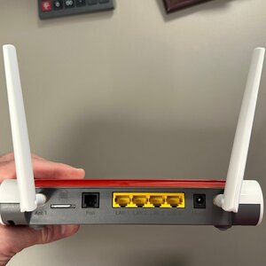 AVM FRITZ!Box 6850 LTE Ασύρματο 4G Mobile Router Wi‑Fi 4 με 4 Θύρες Gigabit Ethernet
