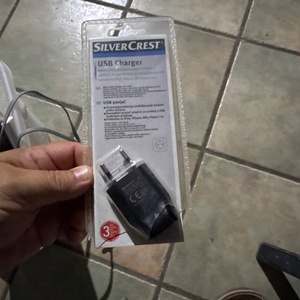 SilverCrest Φορτιστής Χωρίς Καλώδιο με Θύρα USB-A Μαύρος (Z31306B)