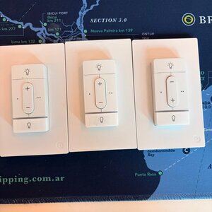 Nanoleaf Επιτοίχιος Διακόπτης Τοίχου Wi-Fi Διπλός Λευκός