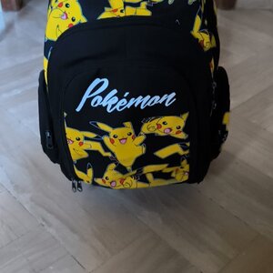 Gim Pokemon Pikachu Σχολική Τσάντα Τρόλεϊ Δημοτικού με Θήκη για Παγούρι Pikachu 27lt 35 x 20 x 35εκ 316-11074