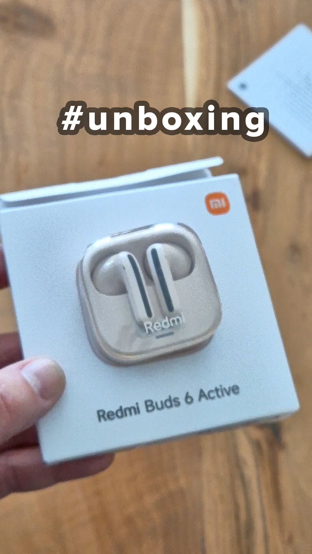 Xiaomi Redmi Buds 6 Active Bluetooth Earphones - Unboxing