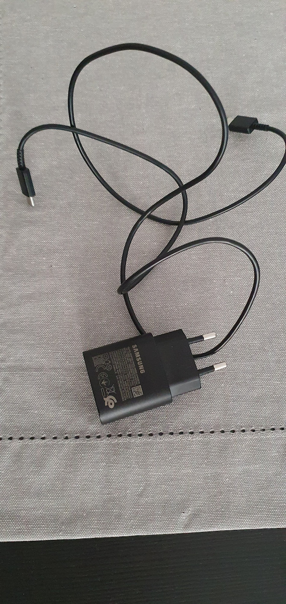 Samsung Charger with USB-C Port and Cable USB-C - USB-C 25W Blacks (EP-TA800X Bulk)
