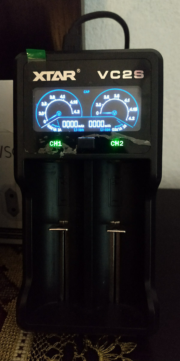 XTAR VC2S Φορτιστής 2 Μπαταριών Li-ion/Ni-Cd/Ni-MH Μεγέθους AA/AAA/18650