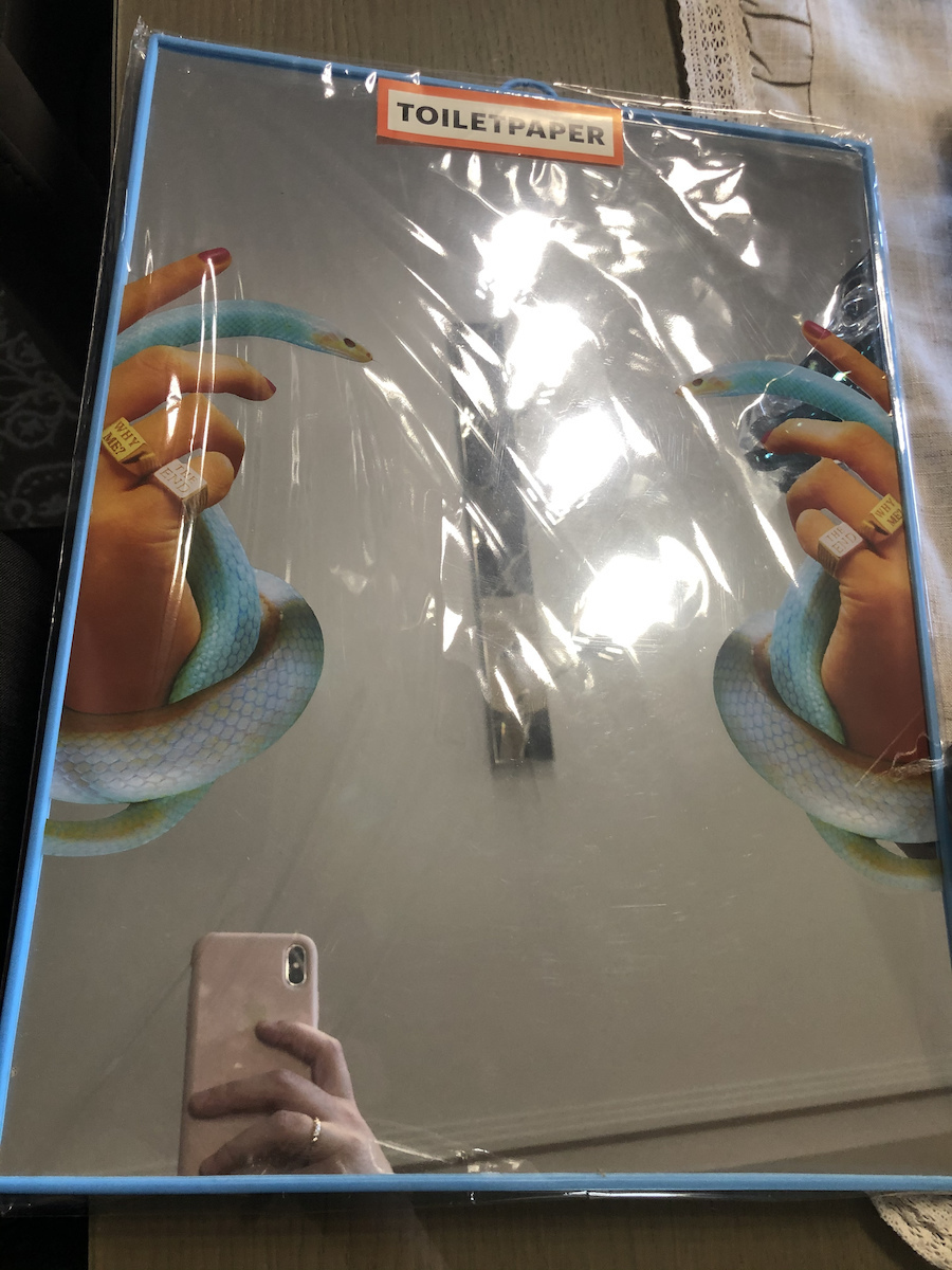 Seletti Огледало на стената Hands Snakes с пластмасова рамка 40x30см 17125