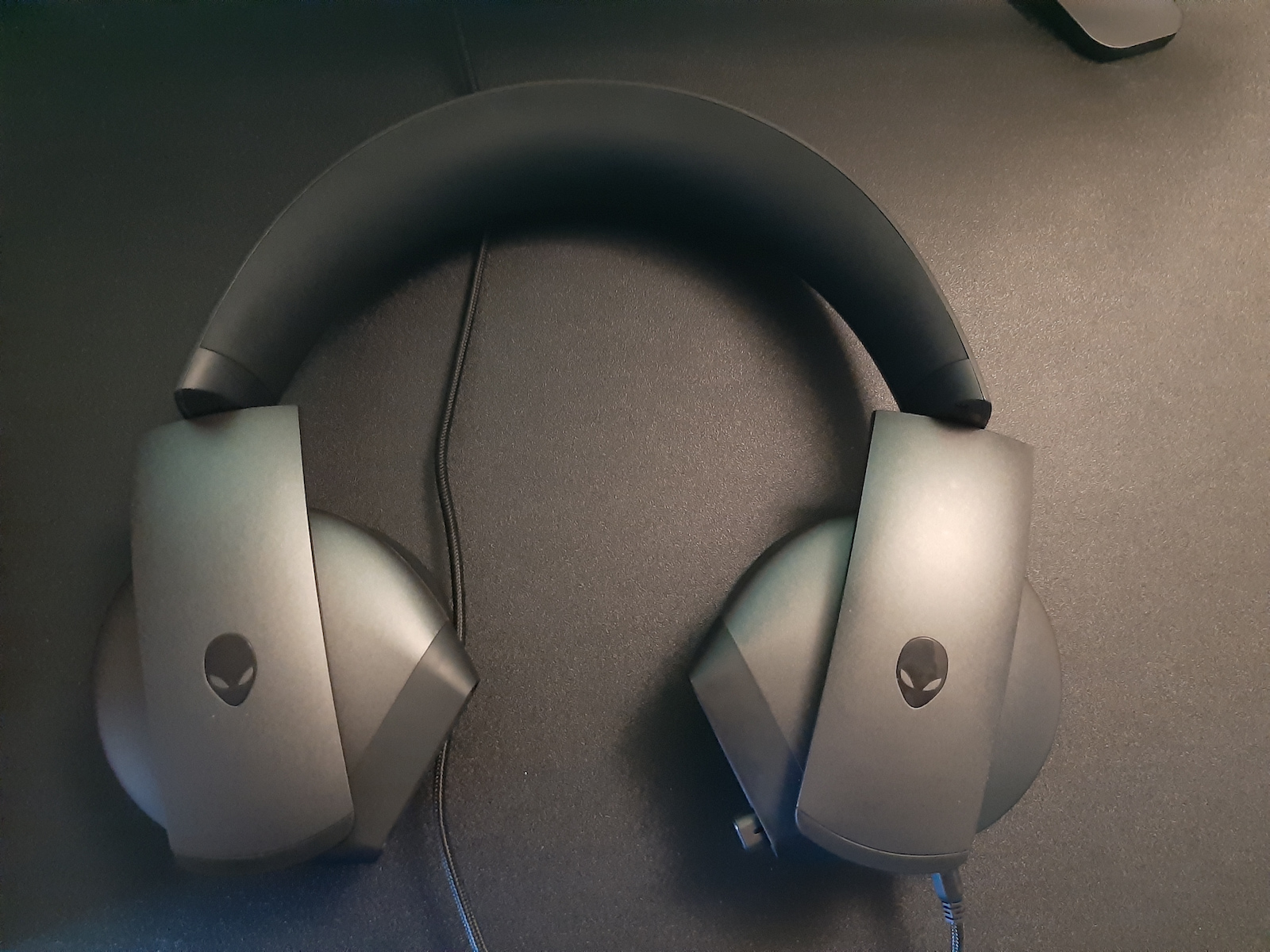 Dell Alienware 7.1 AW510H Over Ear Gaming Headset με σύνδεση 3.5mm