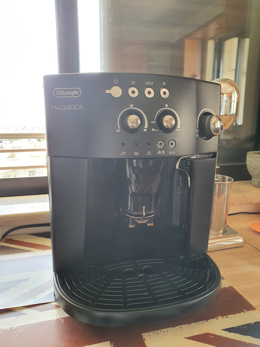 De'Longhi Magnifica ESAM 4000 Αυτόματη Μηχανή Espresso 1450W Πίεσης ...