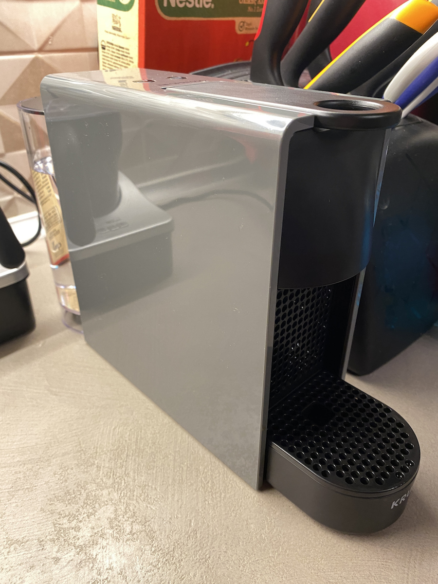 Krups Essenza Mini Кафемашина за капсули Nespresso Налягане 19бар Бял