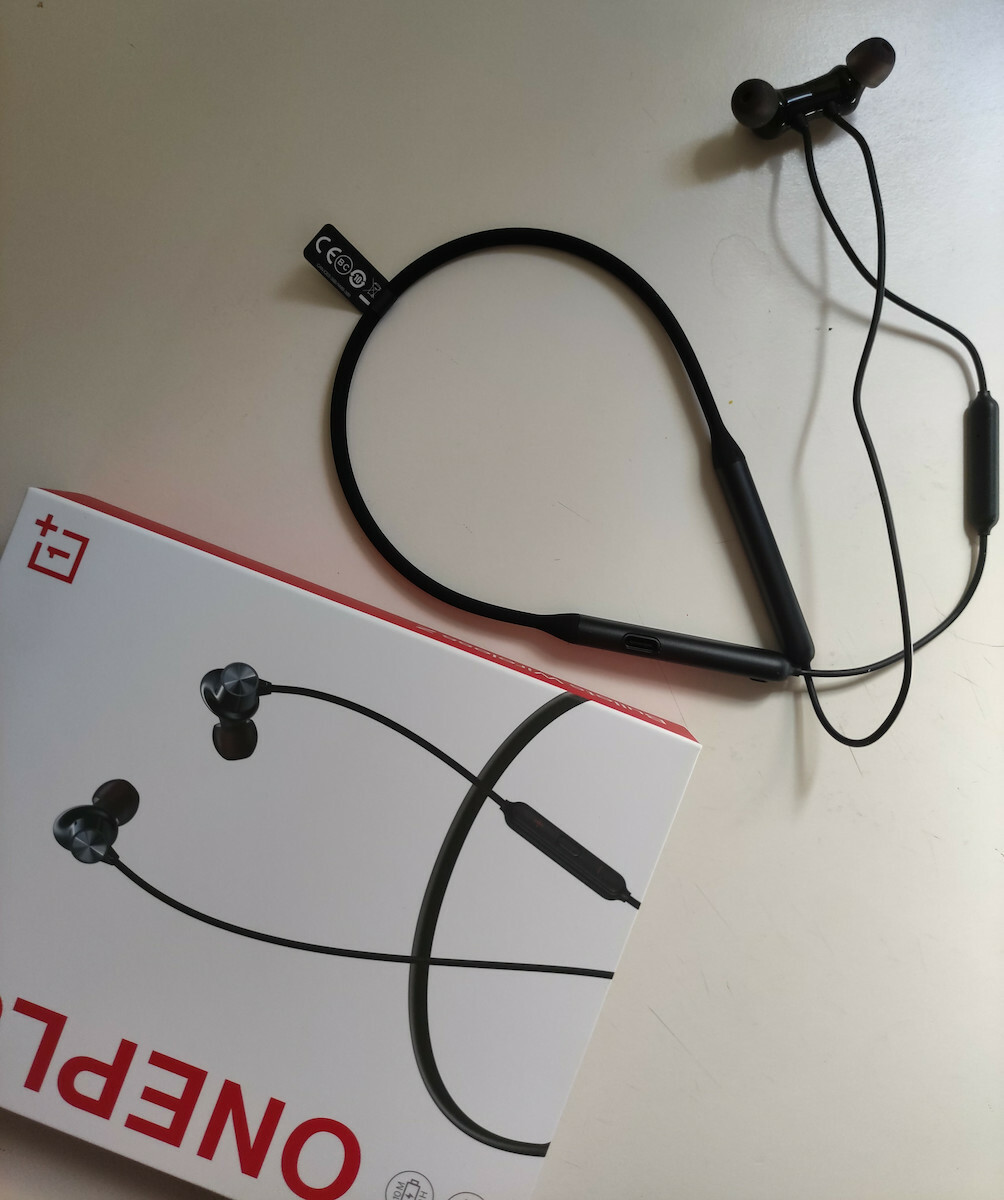 OnePlus Bullets Z In-ear Bluetooth Handsfree Ακουστικά με Αντοχή στον Ιδρώτα Μαύρα