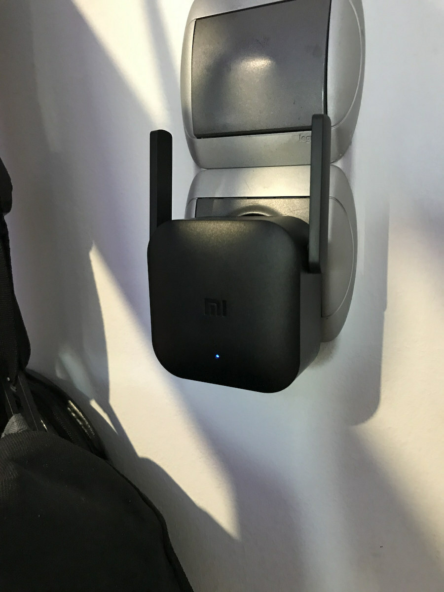 Xiaomi Pro 300M WiFi Extender Single Band (2.4GHz) 300Mbps