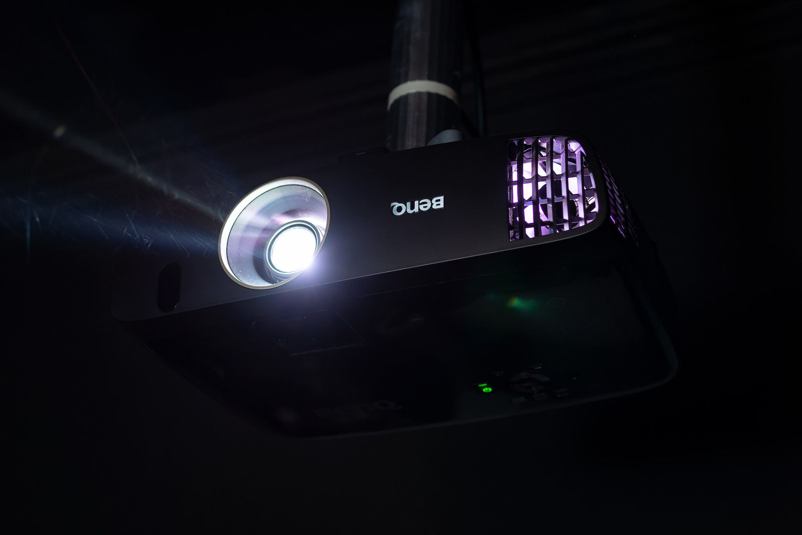 BenQ W2000+ Projector Τεχνολογίας Προβολής DLP (DMD) με Φυσική Ανάλυση 1920 x 1080 και Φωτεινότητα 2200 Ansi Lumens Μαύρος