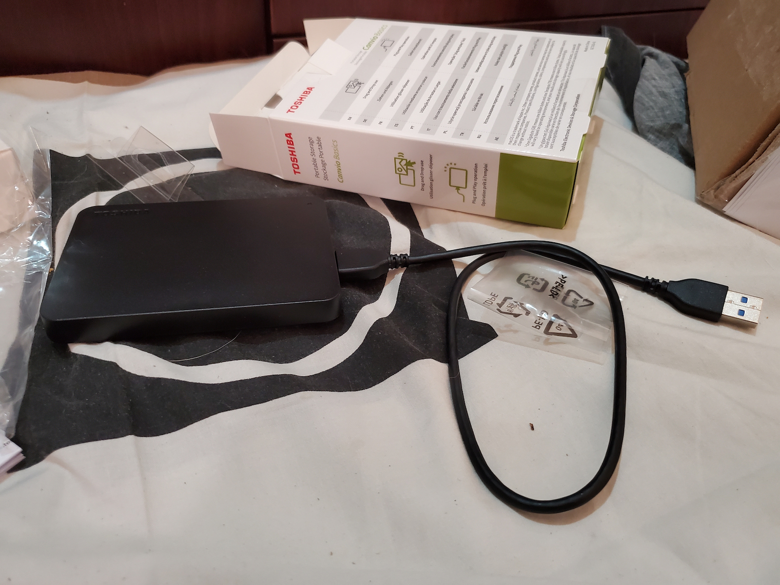Toshiba Canvio Basics 2018 USB 3.0 Външен HDD 4TB 2.5" Черен