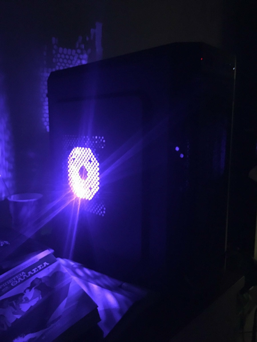 Armaggeddon Azure Blade Case Fans 120mm (900rpm / 27.18cfm) with Blue LED Colour and 4-Pin PWM Connection