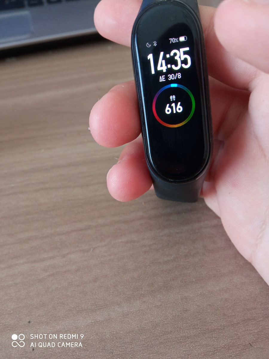 Xiaomi Mi Smart Band 4 с пулсомер Черен