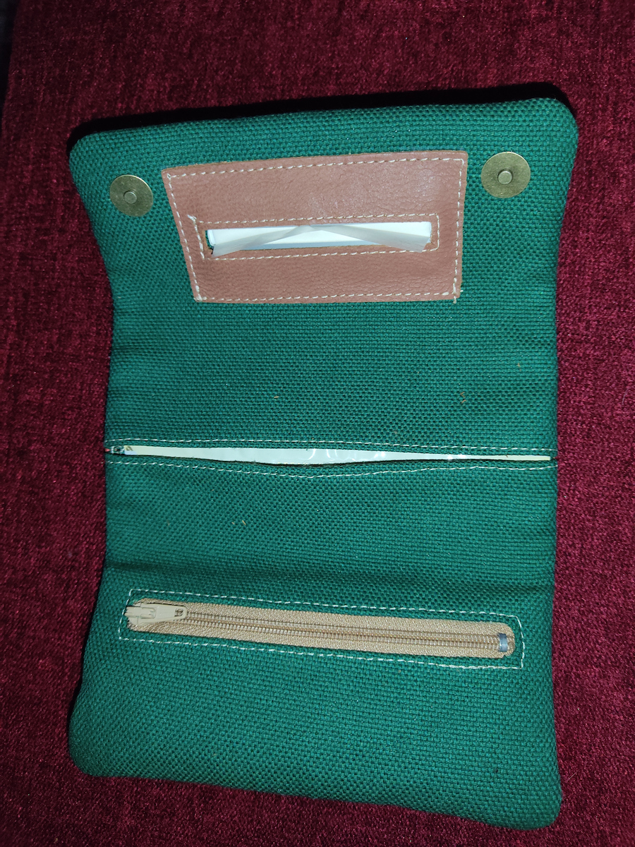 Mestango Pungă de tutun cu Închidere Magnetică 16x8cm.