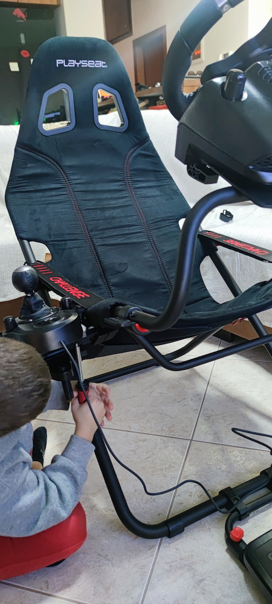 Playseat Challenge Simulation Cockpit