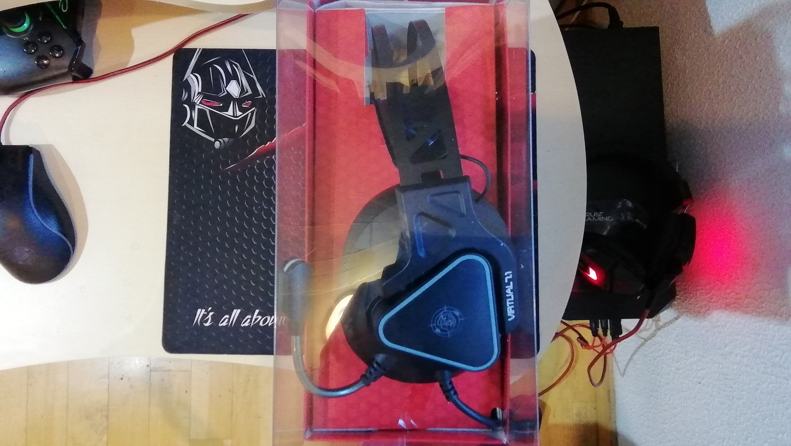 Zeroground Akechi Pro Over Ear Gaming Headset with Connection USB