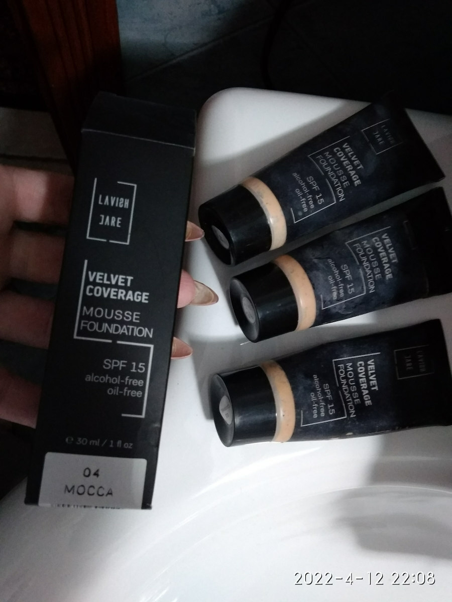 Lavish Care Velvet Coverage Mousse Foundation Spf15 30ml
