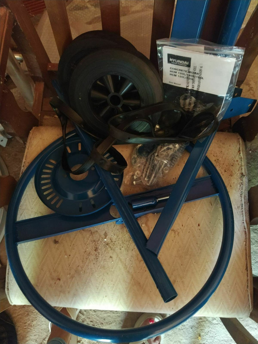 Hyundai HCM180L Betonmischer Elektrisch 800W mit Rädern 160lt