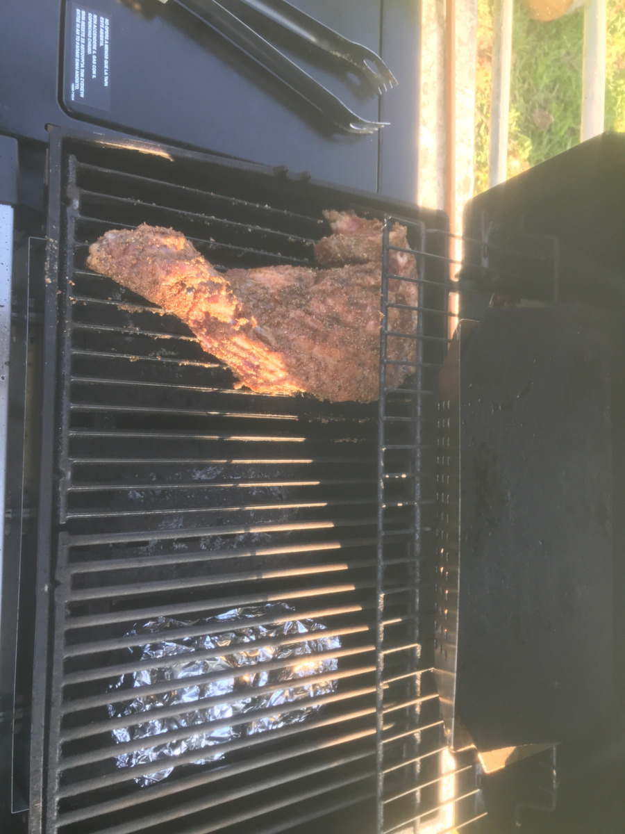 Broil King Gem 330 Ψησταριά Υγραερίου Μαντεμένιας Σχάρας 55x34εκ. με 3 Εστίες 6.9kW και Πλαϊνό Μάτι 2.7kW