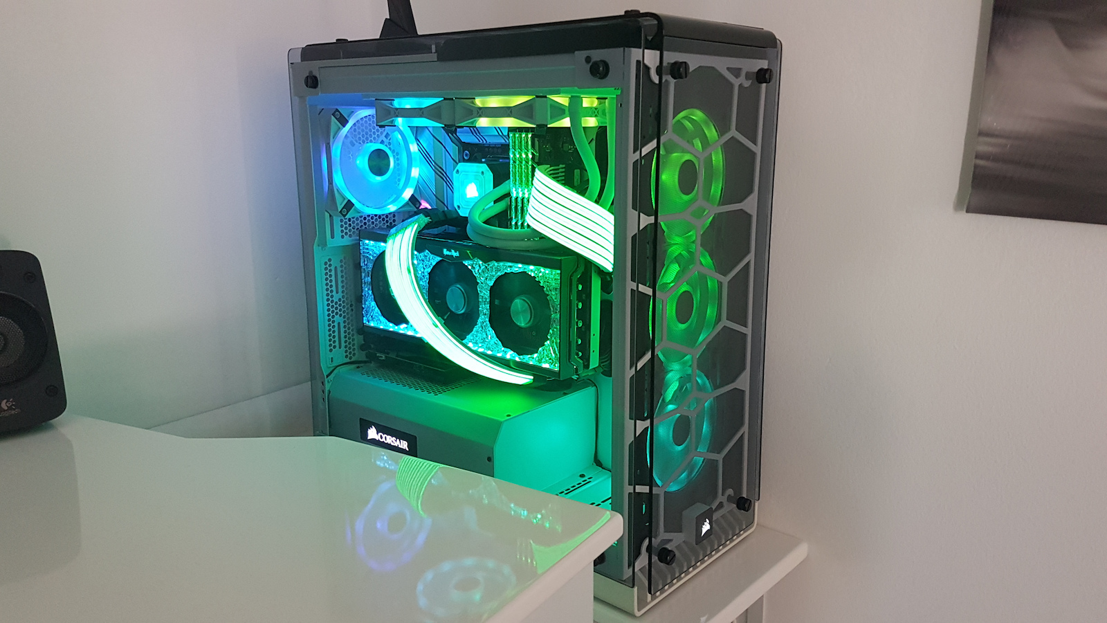 Corsair Crystal 570X RGB Gaming Midi Tower Κουτί Υπολογιστή με Πλαϊνό Παράθυρο White