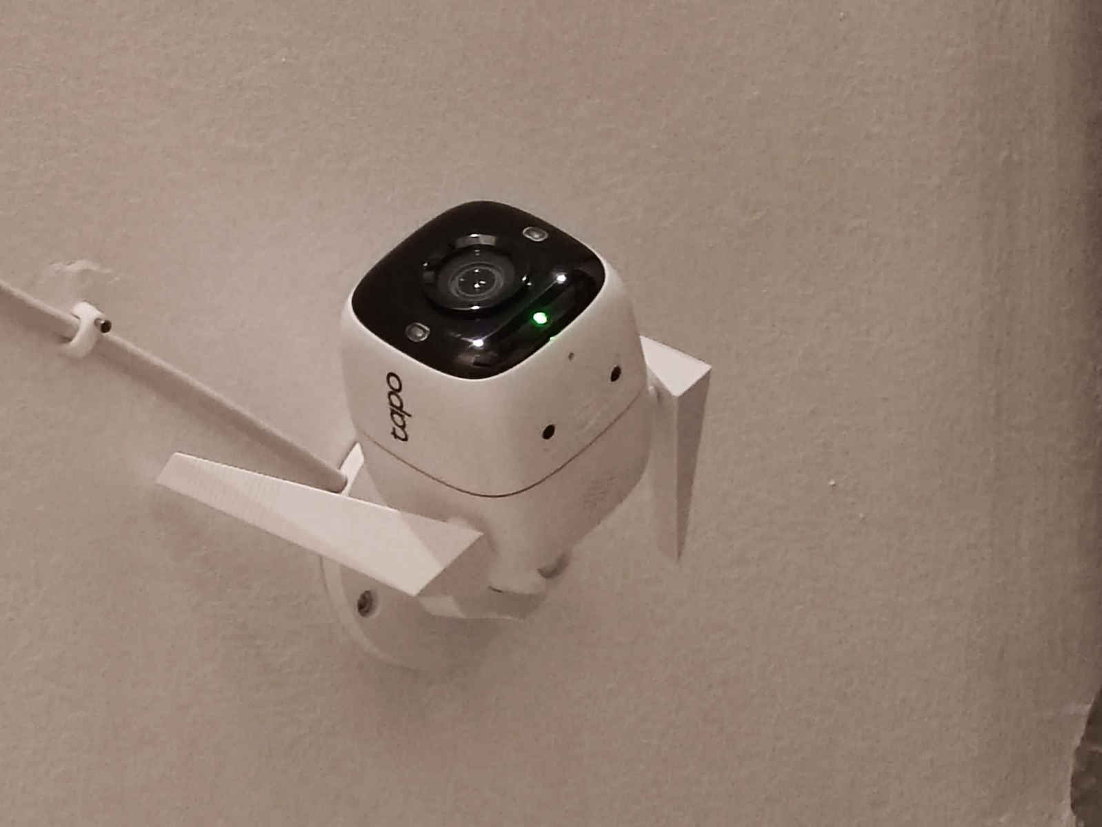 TP-LINK Tapo C310 v1 IP Cameră de Supraveghere Wi-Fi Full HD+ 3MP Rezistentă la apă cu Comunicare Bidirecțională și Lentilă 4mm