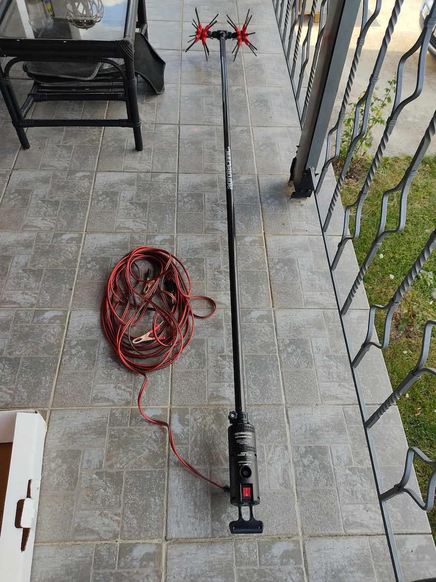 Agrotechnic x.Quattro Superveloce CF Olive Harvester Battery 12V 1000W Type Sea Urchin with Rod Carbon 2.4m and Weight 2.5kg