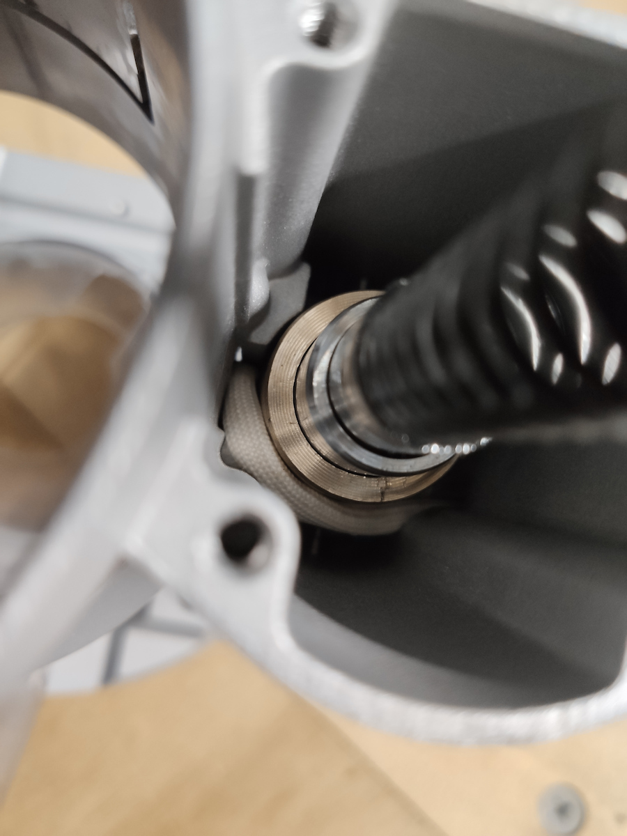 Bosch GMF 1600 CE Professional Einstechfräser mit Geschwindigkeitsregelung und mit Absaugsystem