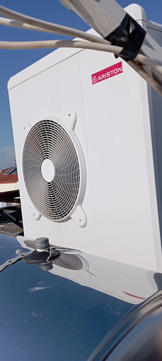 Ariston Nimbus Compact 40 S Net Топлопомпа 3.5кВт Едната фаза 60°C Сплит