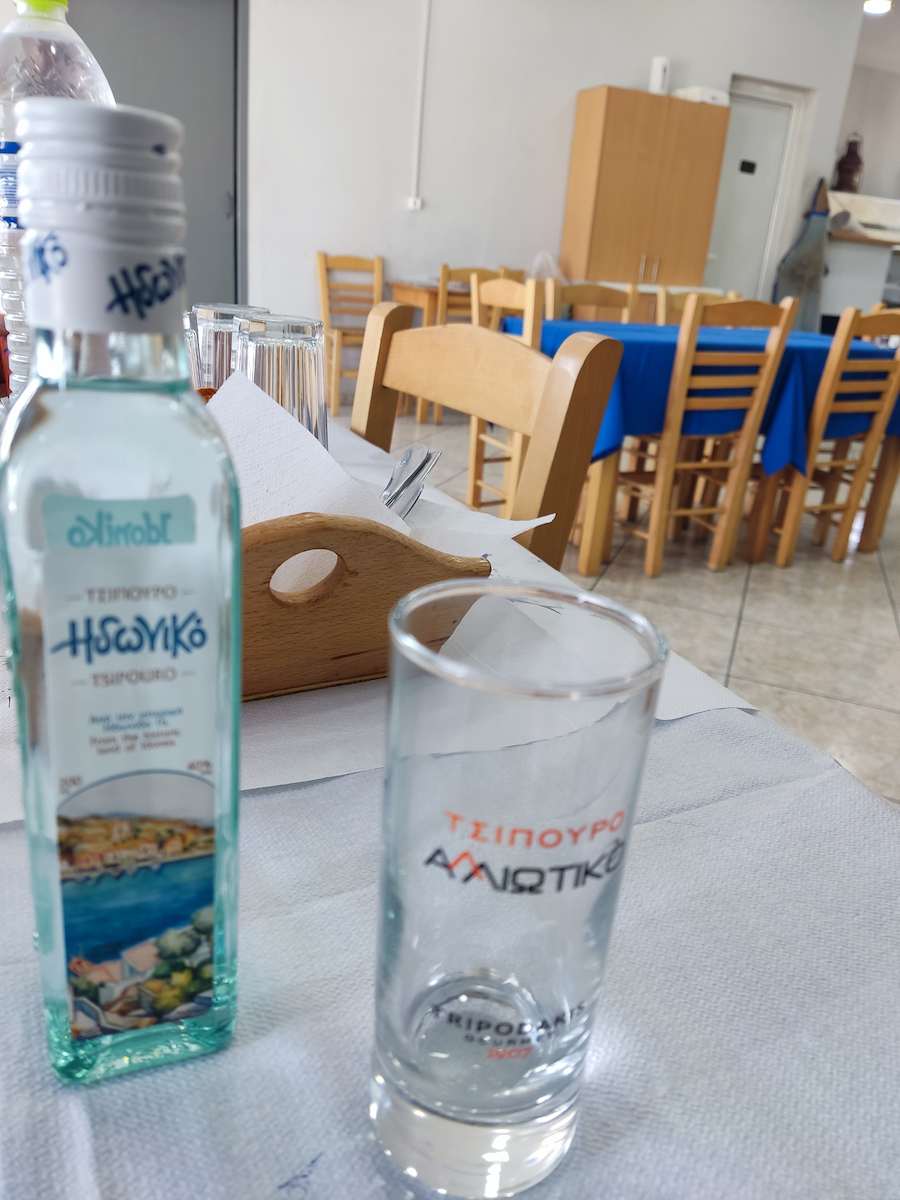 Идонико Ципуро 40% 700ml