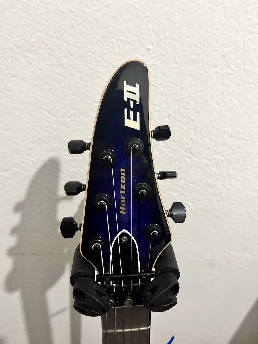 ESP E-II Horizon FR Elektrische Gitarre Stratocaster mit HH Tonabnehmerkonfiguration Blue mit Tasche