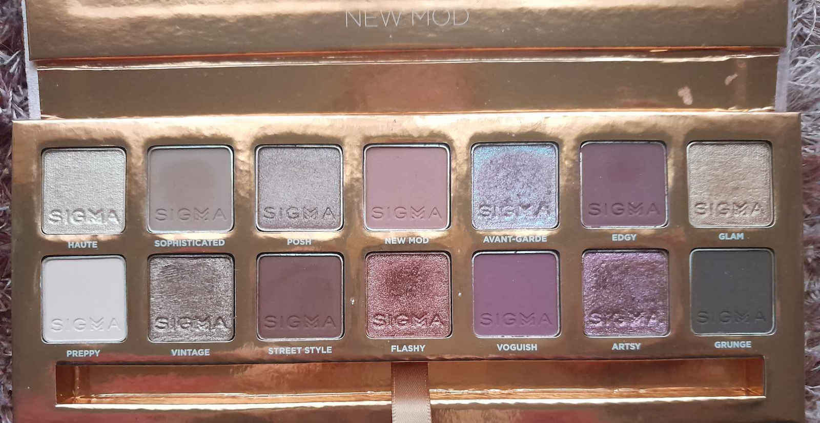 Sigma Paletă cu Farduri de Pleoape Formă Solidă New Mod Eyeshadow Palette 208.2gr